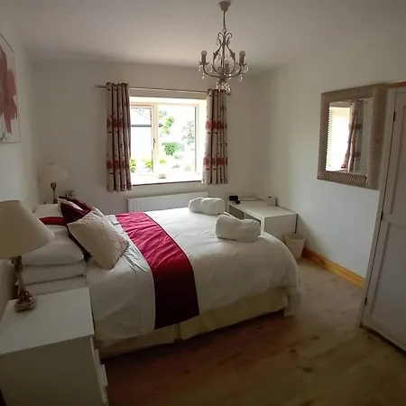 Ash Leitrim Village Holiday home