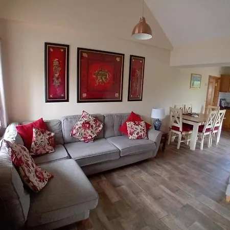 בית נופש Ash Leitrim Village County Leitrim