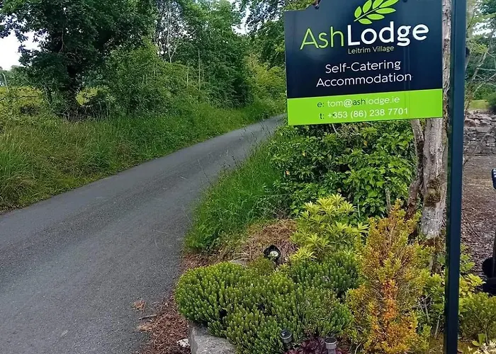 Ash Leitrim Village Ferienhaus