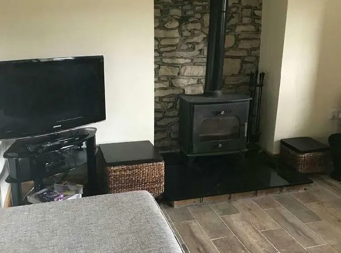 Ash Leitrim Village Holiday home *